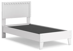 Hallityn - Platform Bedroom Set