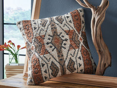 Kierenworth - Pillow