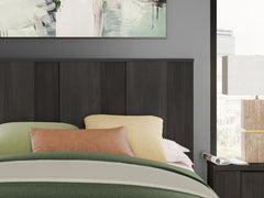 Shaehartin - Panel Bed