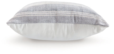 Adikus - Pillow