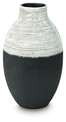 Girtha - Vase