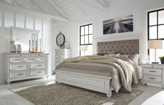 Kanwyn - Upholstered Panel Bed