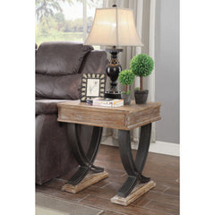 Pellio - Table