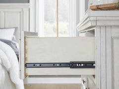 Robbinsdale - Dresser, Mirror - Antique White