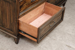 Avenue - 8-Drawer Bedroom Chest