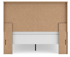 Shaehartin - Panel Bed