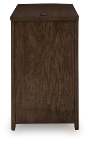 Camdill - Chair Side End Table